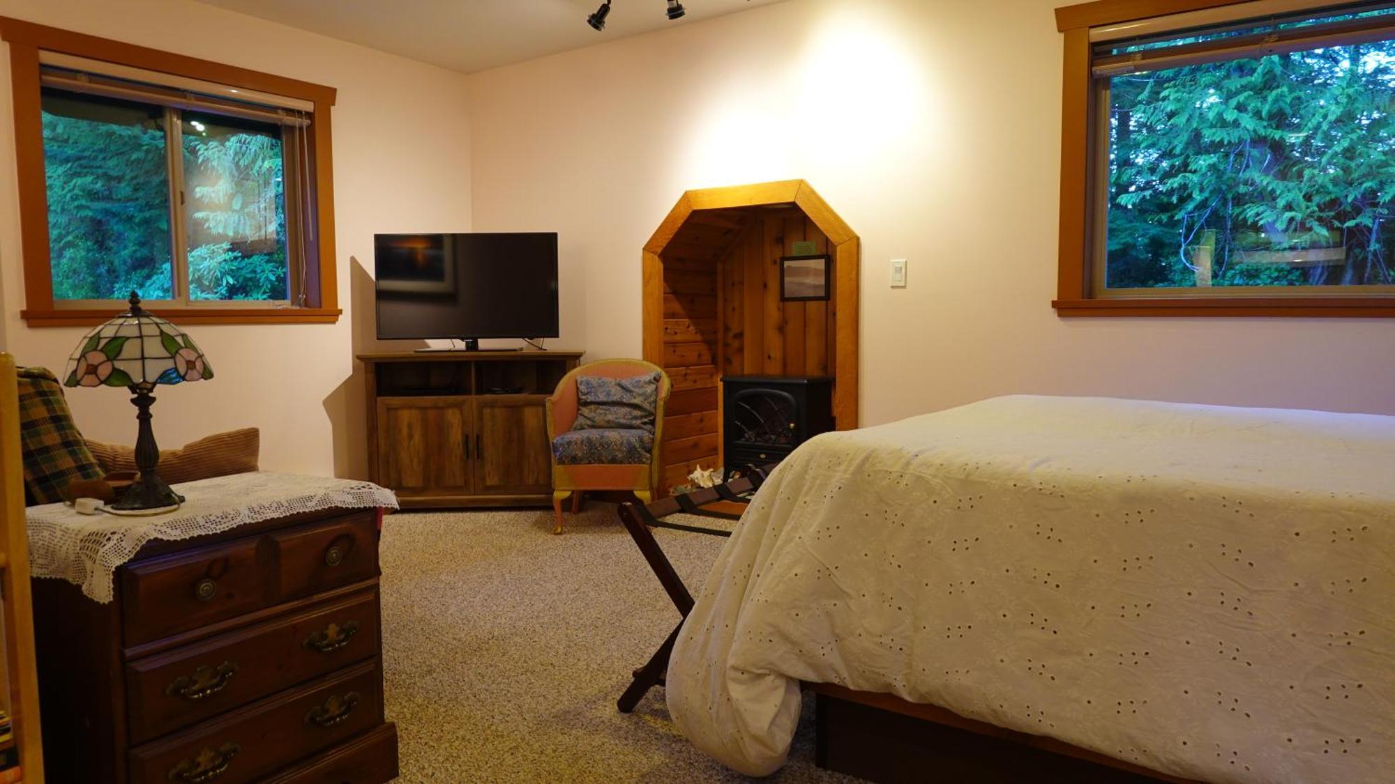 Summerhill Guest House Тофино Экстерьер фото